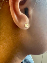 6mm Elegant Stud Earrings in 9ct Yellow Gold -BARRETT JEWELLERY