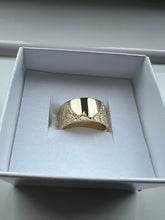 9ct Gold Ingrained Band - Water and Fire Design